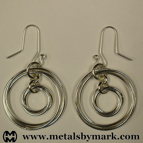 gourmetchainmail_earrings_mobius3ringdouble_main