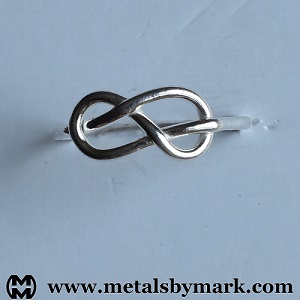 figure eight knot ring