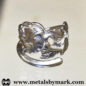 german roses spoon ring